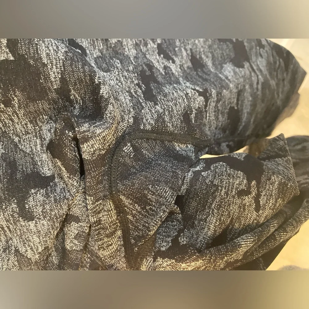 Gymshark Adapt Camo Seamless Leggings Scrunch Butt Black Size Medium